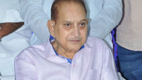 అగ్ర హీరోలతో సమానంగా..