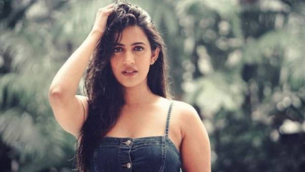 బాధ గా అనిపించదు