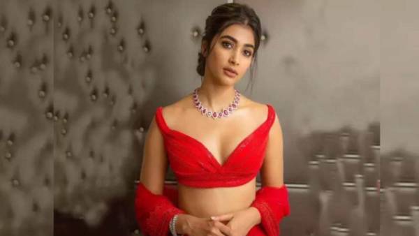 నీలాంబరి పాత్రతో