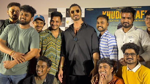 Top Josh Telugu Creators memorable moment With Khuda Haafiz Star Vidyut Jammwal at A Meet And Greet Session in Hyderabad Top Josh Telugu Creators memorable moment With Khuda Haafiz Star Vidyut Jammwal at A Meet And Greet Session in Hyderabad