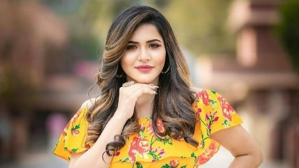ఇద్దరి మధ్య లవ్ ట్రాక్ నిజమేనా