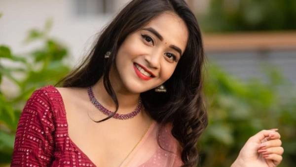 బిగ్ బాస్ షోతో ఫుల్ పాపులర్