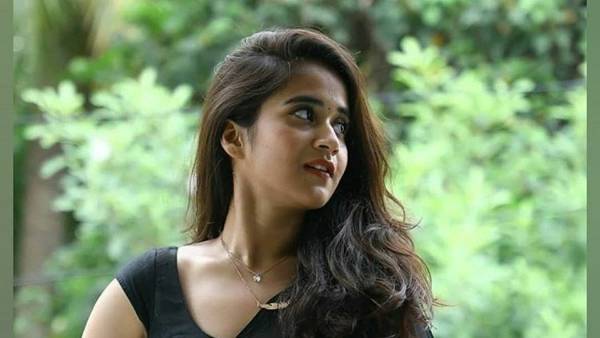 లవ్ ట్రాకుతో మరింత ఫేమస్