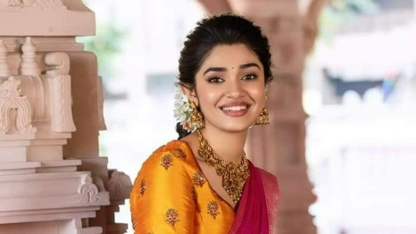 9- రకుల్ ప్రీత్ సింగ్ 10-కృతి శెట్టి