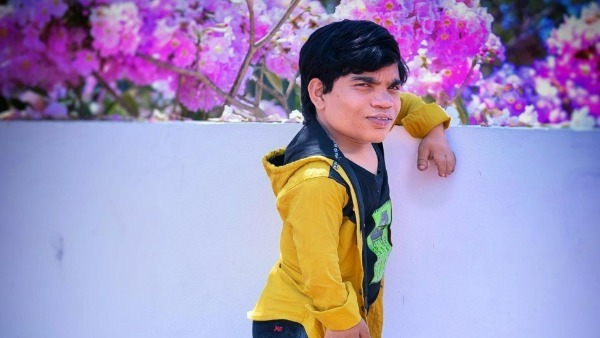 అదిరింది రియాజ్ గా