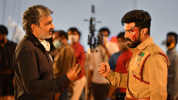 ఇద్దరు స్టార్లతో రాజమౌళి సందడి