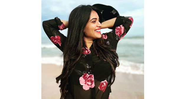 అందాలతో వల వేస్తోన్న భామ