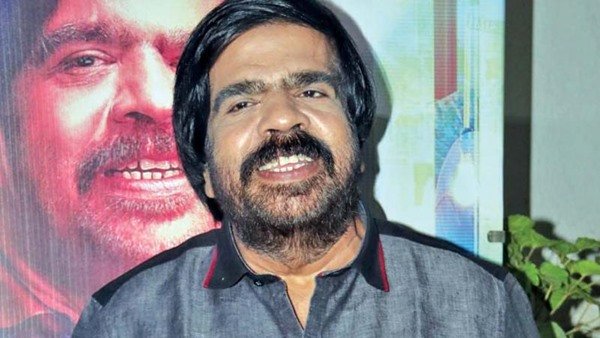 Simbu father T Rajender gets emotional at Chennai airport while going to America for better treatment Simbu father T Rajender gets emotional at Chennai airport while going to America for better treatment