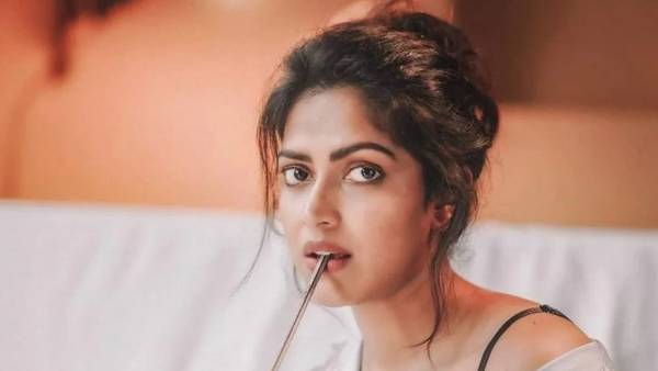 తర్వాతే పెళ్లి గురించి