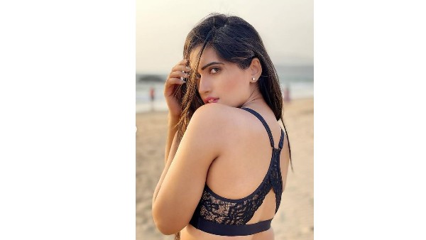 హాట్ ట్రీట్తో సెగలు రేపుతూ