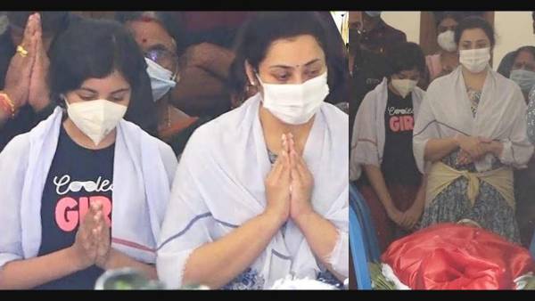 సరైన సమాచారంతో కథనాలు రాయండి