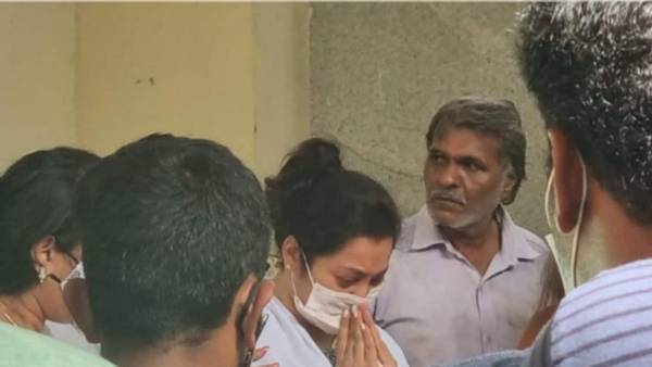 అవకాశం లేకపోవడంతో