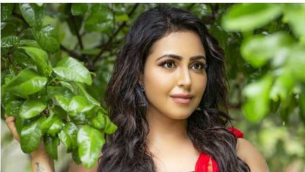 సోషల్ మీడియాలో యాక్టివ్గానే