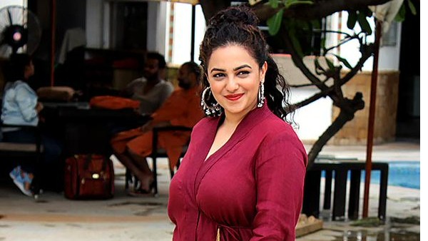 టెంప్ట్ అవ్వకుండా..