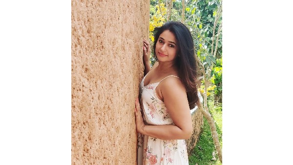 మన అమ్మాయే... అలా ఫేమస్