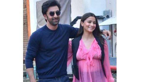 బేబీ బంప్తో అలియా..