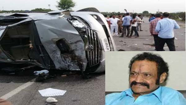 రోడ్డు ప్రమాదంలో