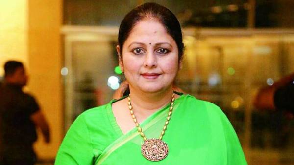 టాలీవుడ్ పై జయసుధ సంచలన వ్యాఖ్యలు.. కుక్కలకు కూడా స్పెషల్ రూమ్స్ అంటూ!