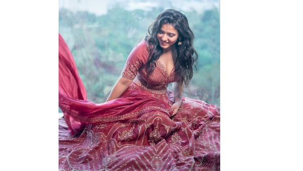 థగ్ లైఫ్ వీడియోతో పాపులర్