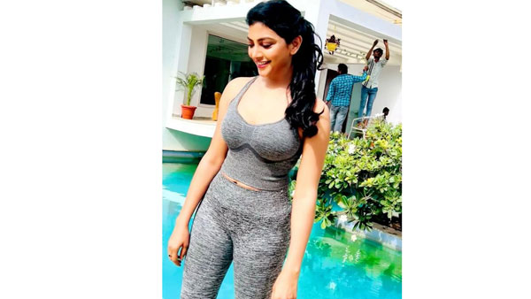 లహరి షారి గ్లామరస్ పిక్స్ వైరల్