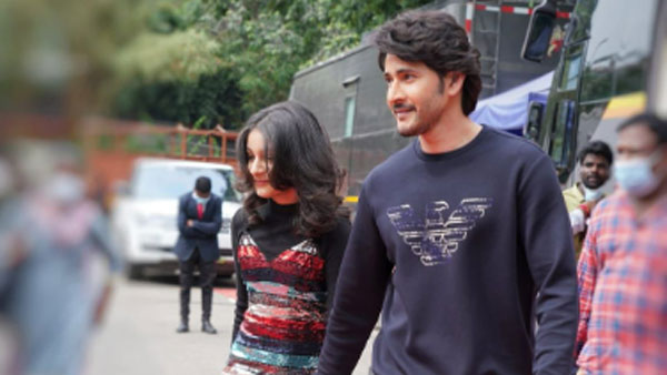 సితారతో కనువిందు..