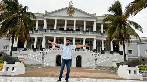 నెట్టింట్లో సందడి..
