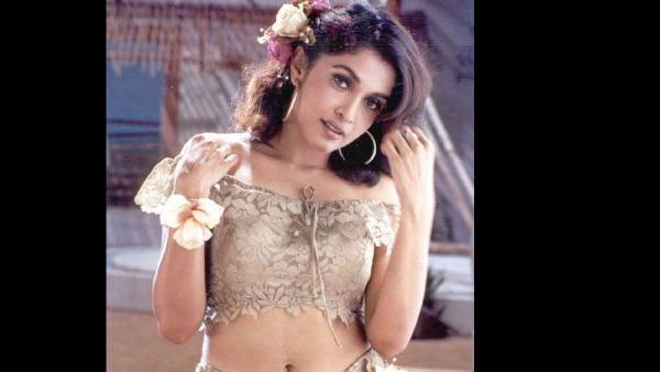 మారుమోగిన డైలాగ్లు..