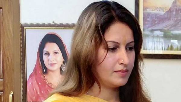 కూల్ డ్రింక్ లో డ్రగ్స్