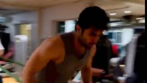 Vijay devarakonda bounce back after liger release and workouts in gym Vijay devarakonda bounce back after liger release and workouts in gym