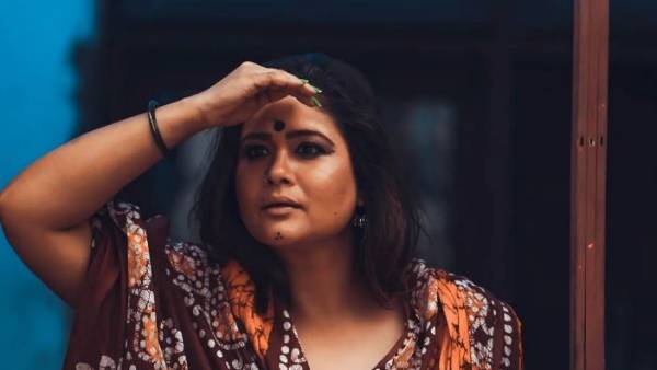సోషల్ మీడియాలో యాక్టివ్గా