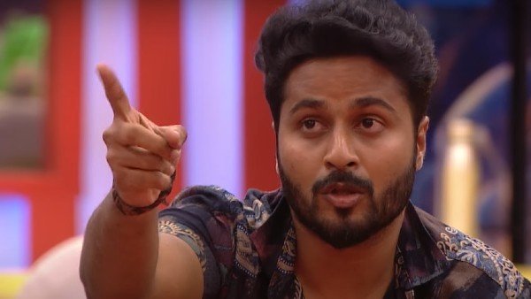 వాళ్లందరికీ షాక్ ఇచ్చిన భామ