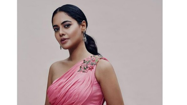 అలా వచ్చి.. ఇలా వెళ్లిపోయింది