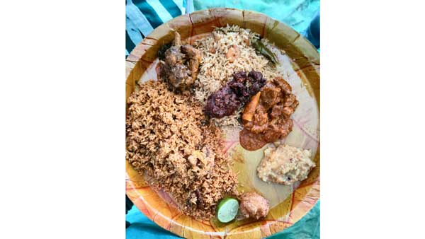 ఫ్యాన్స్ కోసం భోజనాలు