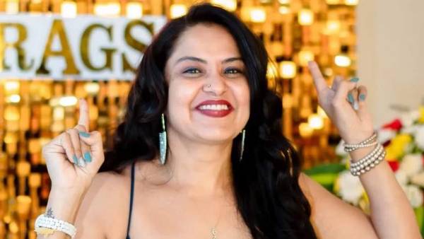 ఎక్కువగా హీరోలకు తల్లిగా..