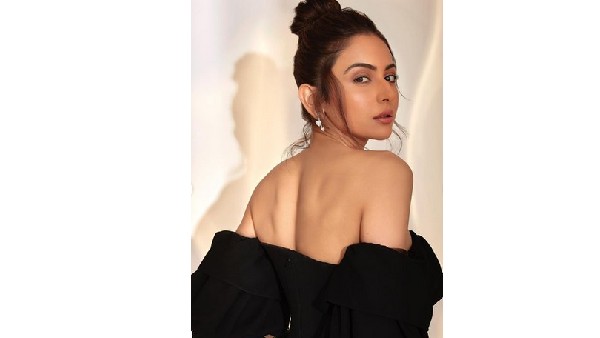 వైరల్గా మారిన లేటెస్ట్ పిక్స్..
