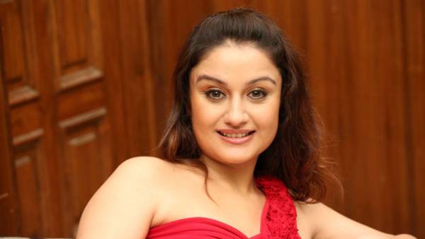 సోనియా అగర్వాల్ కెరీర్ ఇలా.