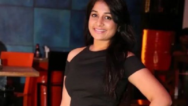 ఆది రెడ్డి, వాసంతి