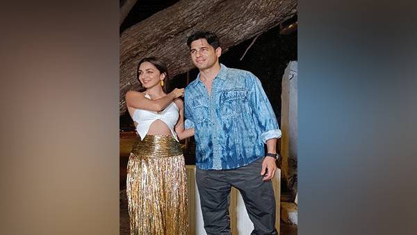 నైట్ పార్టీలో అలా..
