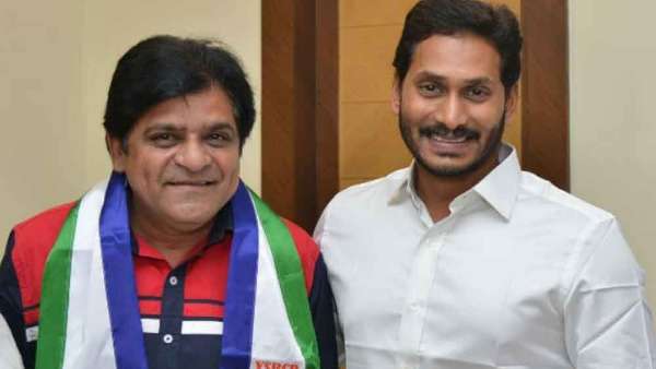 ప్రభుత్వానికి అనుకూలంగా ప్రచారం..