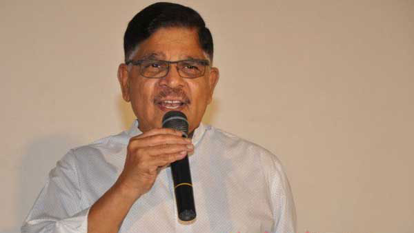 బంధుత్వం కంటే స్నేహం గొప్పది