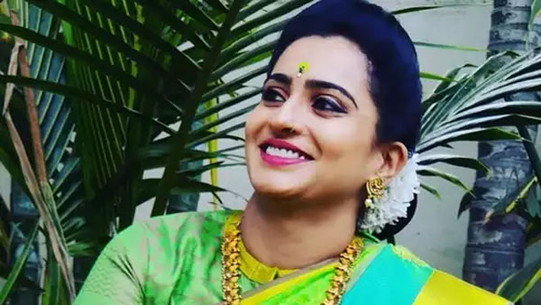 సౌందర్యకు కూడా ఎక్కడాలేని క్రేజ్..