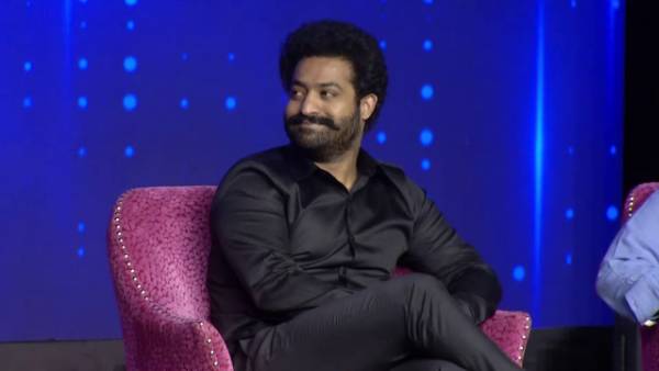 మచ్చ శాస్త్రం చెబుతుందని..