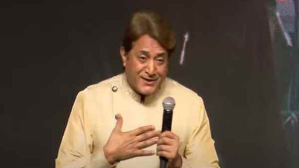 సినిమాను బ్లాక్బస్టర్గా