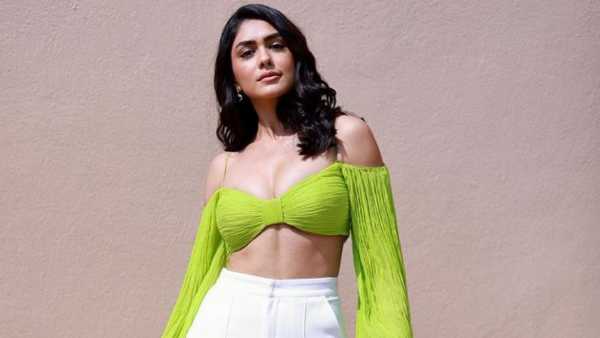 తెలుగులోకి సీతగా పరిచయం