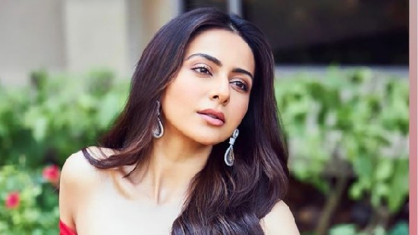 టాలీవుడ్లో స్టార్గా హడావిడి