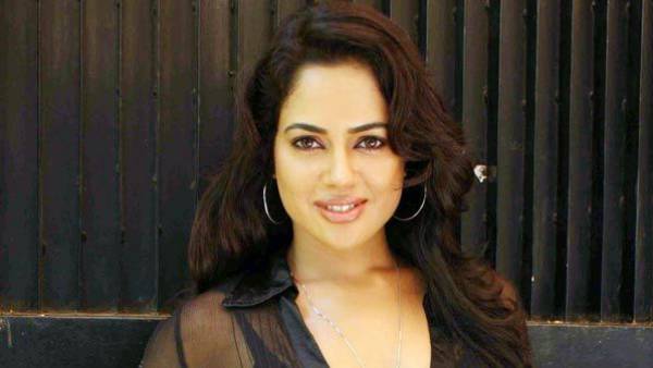 సోషల్ మీడియాలో ఫుల్ బిజీగా