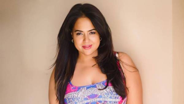 తెలుగులోకి ఎంట్రీ.. డిజాస్టర్లతోనే