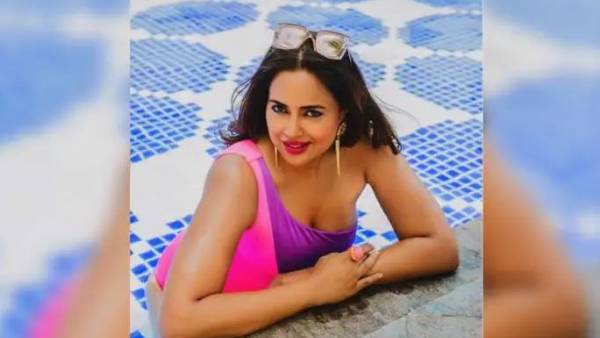 ఇక్కడి అమ్మాయే.. అక్కడే ఎంట్రీ