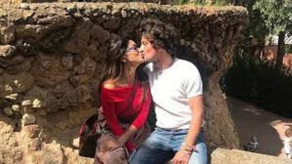 హాట్ హాట్ ఫొటోలతో..