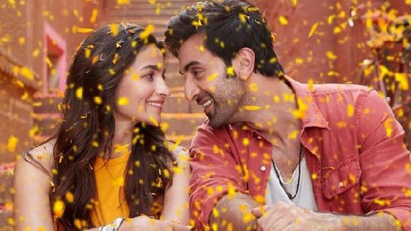నవంబర్ 6న పాపకు జన్మనిచ్చినట్లు..